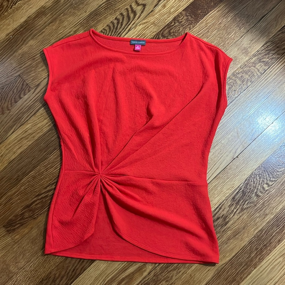 Gorgeous  red Vince Camuto tank top